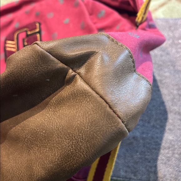 Harry Potter Gryffindor Backpack Faux Leather Bottom Hogwarts - Picture 7 of 8